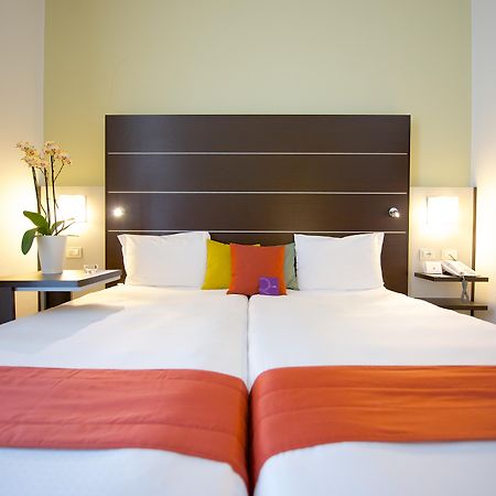Mercure Napoli Centro Angioino Esterno foto