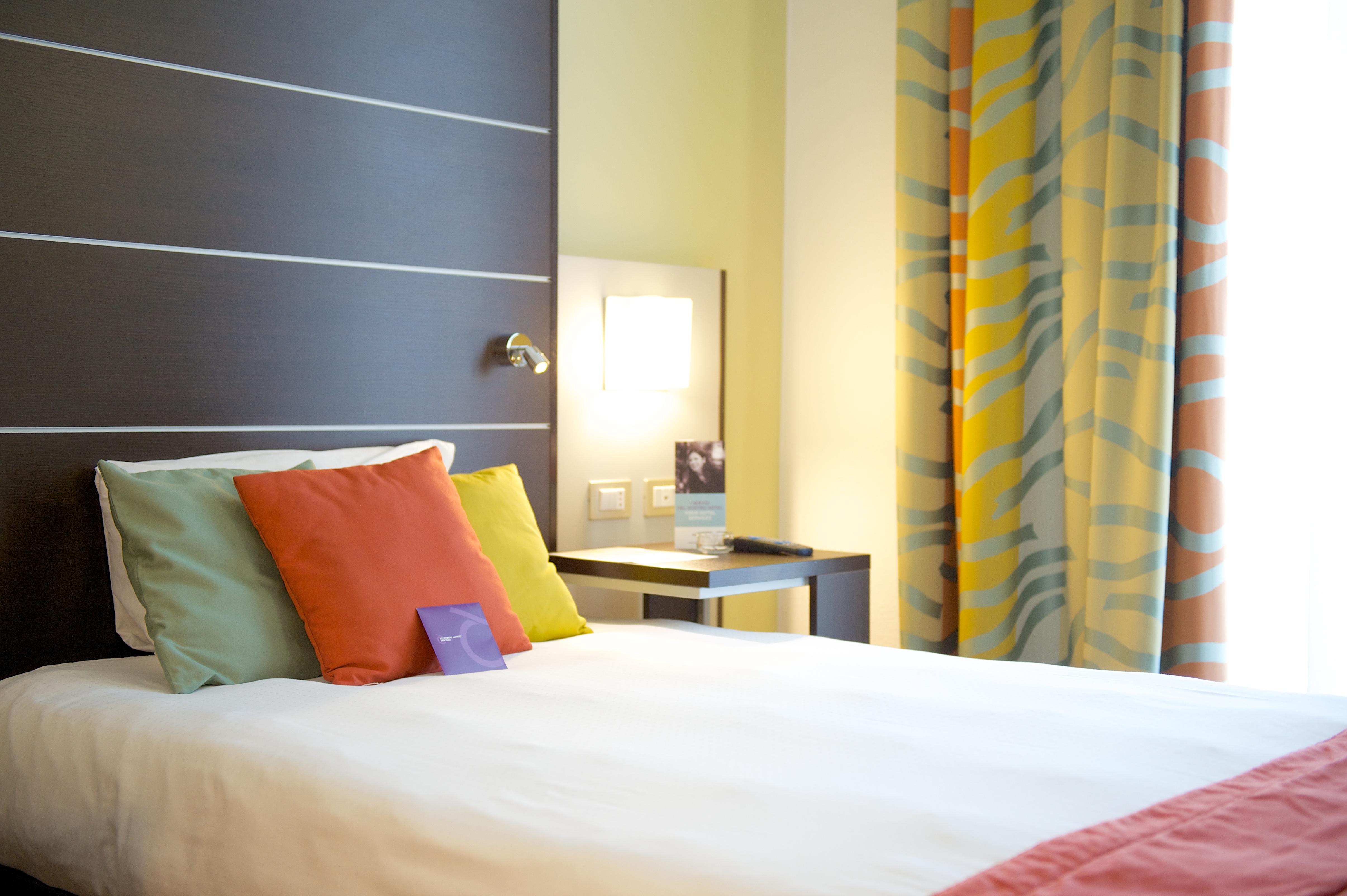 Mercure Napoli Centro Angioino Esterno foto