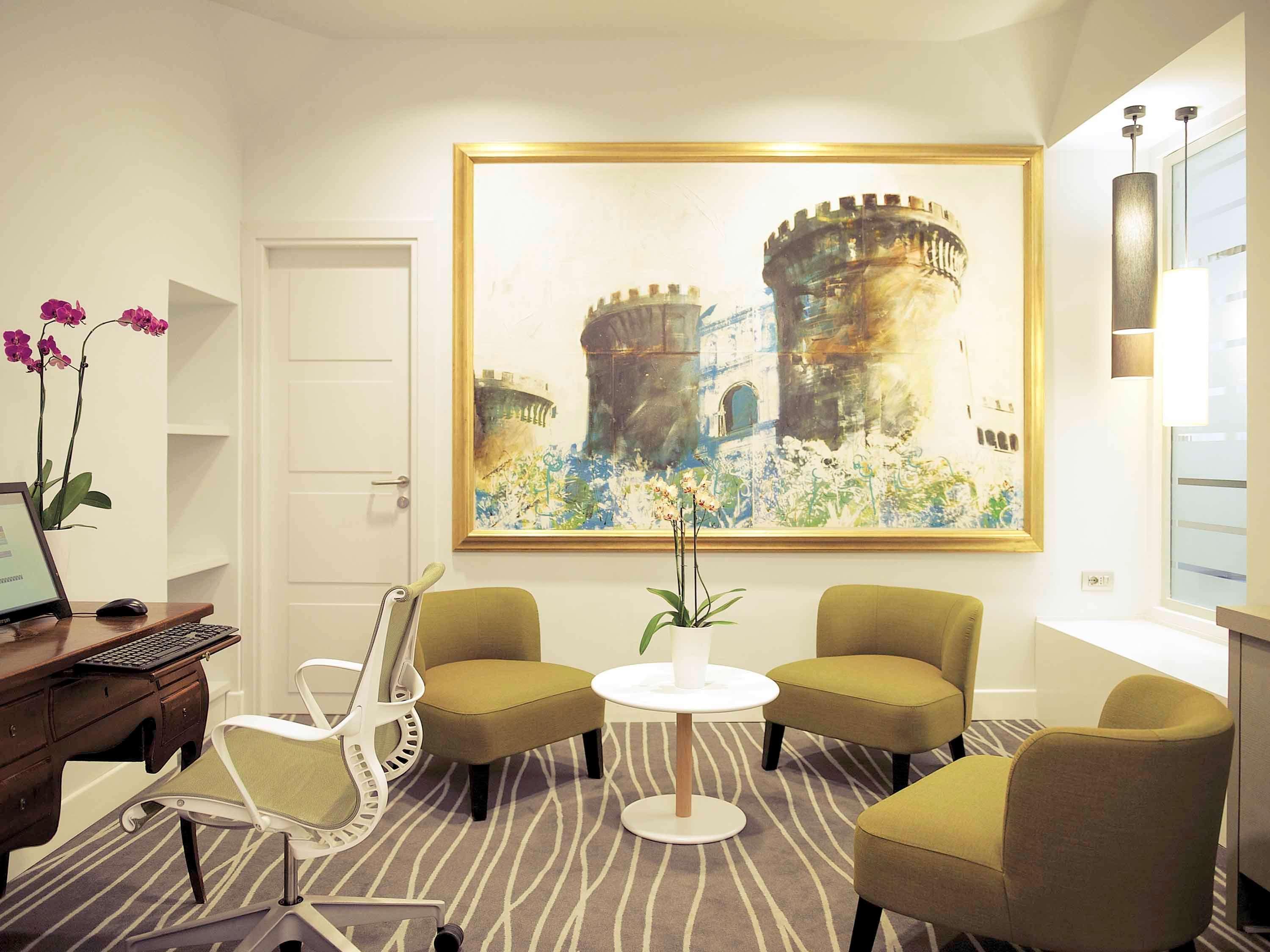 Mercure Napoli Centro Angioino Esterno foto