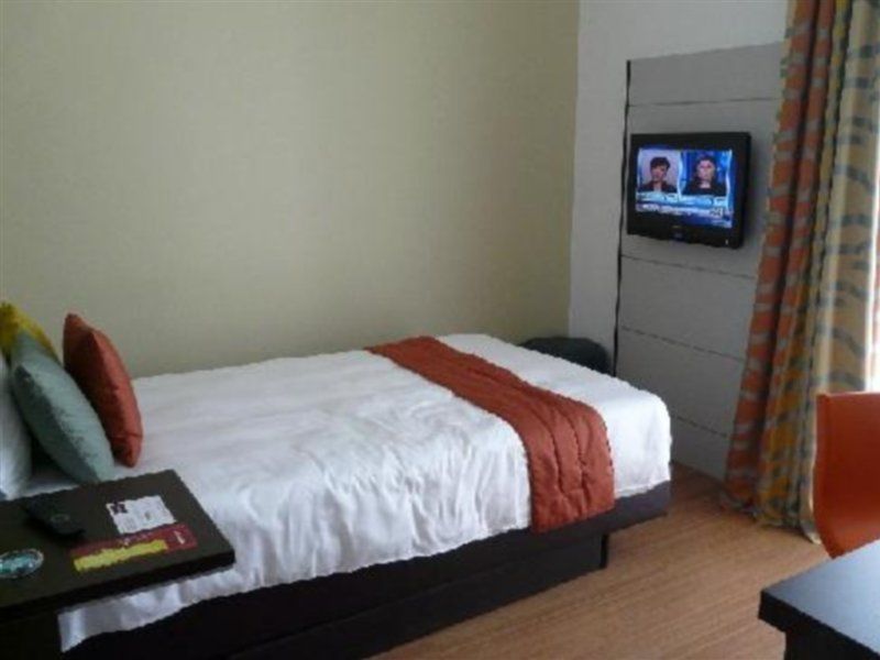 Mercure Napoli Centro Angioino Esterno foto