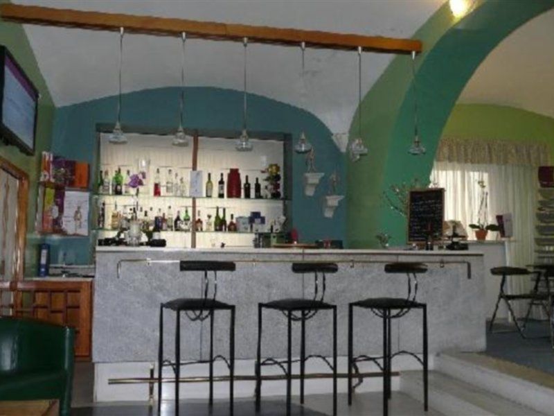 Mercure Napoli Centro Angioino Esterno foto